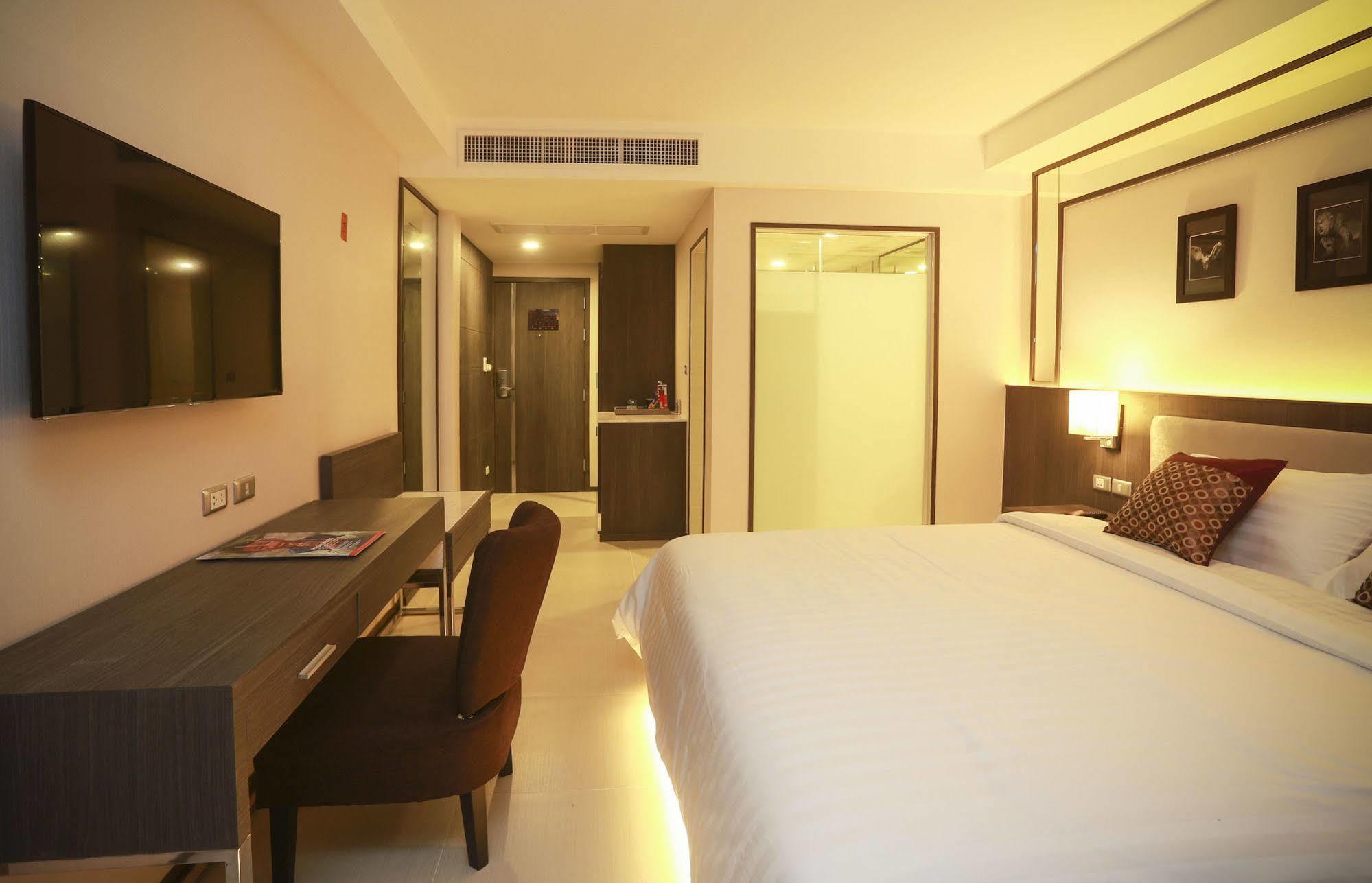 Double One By Aspira Hotel Banguecoque Exterior foto