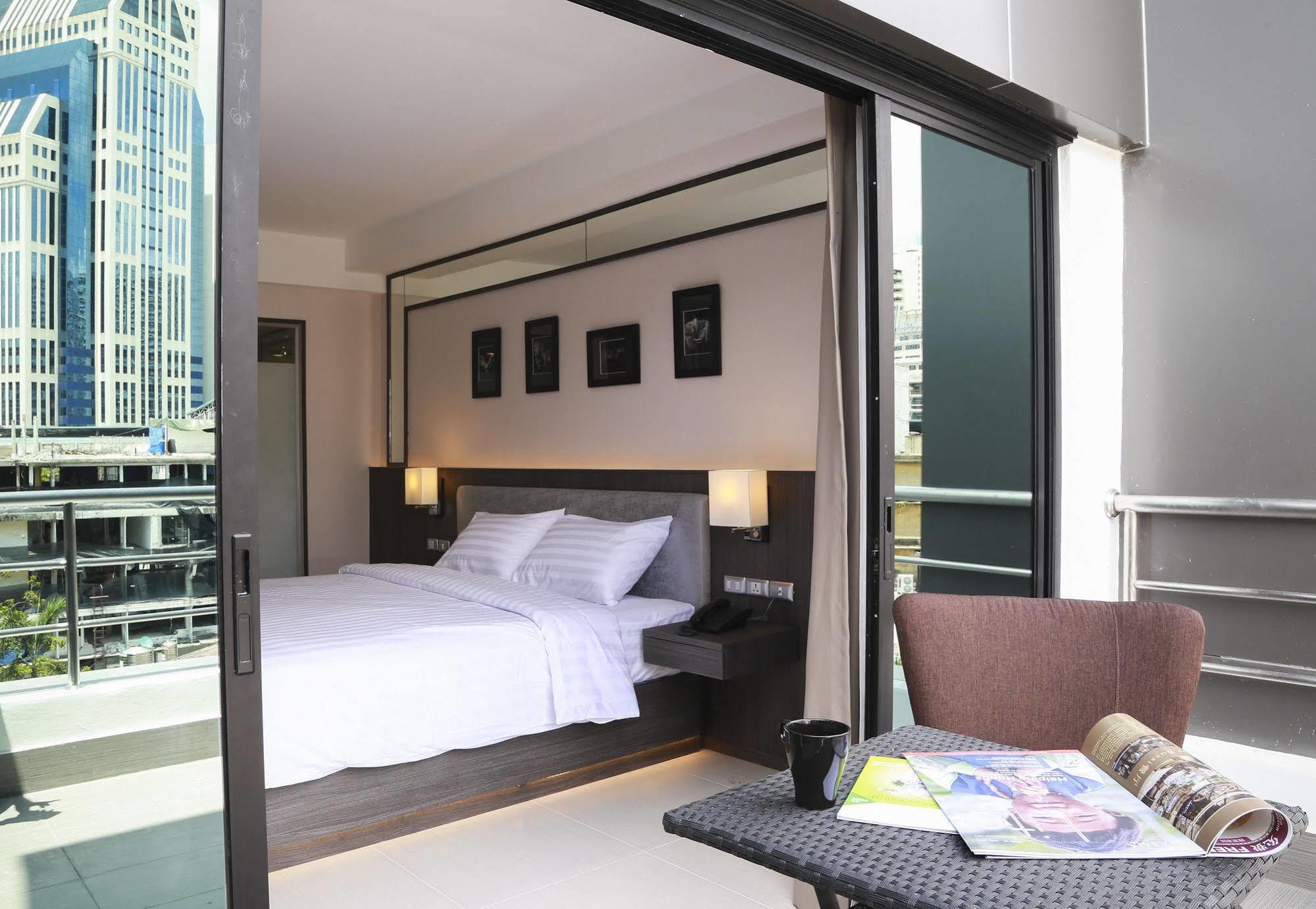 Double One By Aspira Hotel Banguecoque Exterior foto