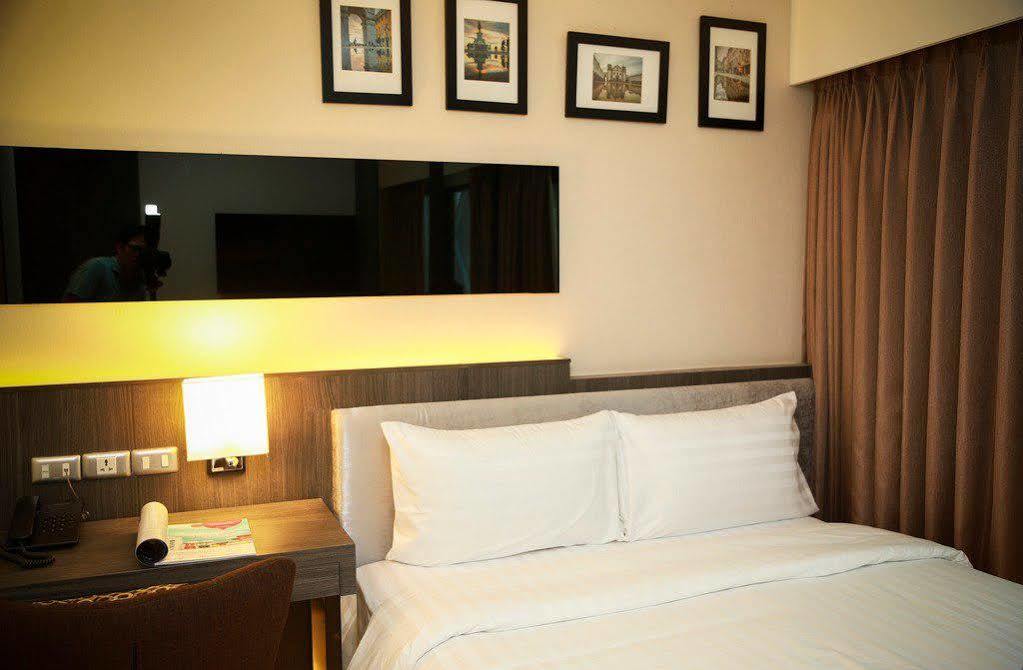 Double One By Aspira Hotel Banguecoque Exterior foto